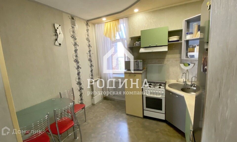 Продаётся 3-комнатная квартира, 97.8 м²
