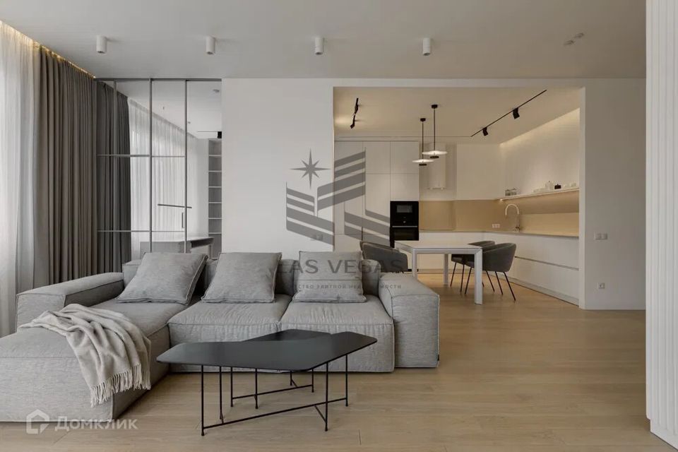Сдаётся 2-комнатная квартира, 130 м²