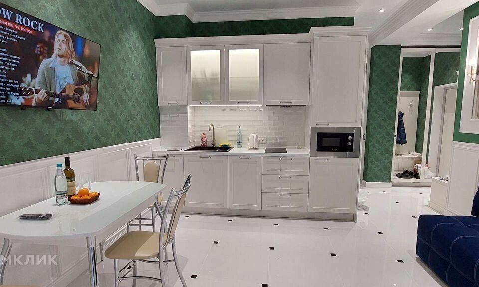 Продаётся 1-комнатная квартира, 48.6 м²