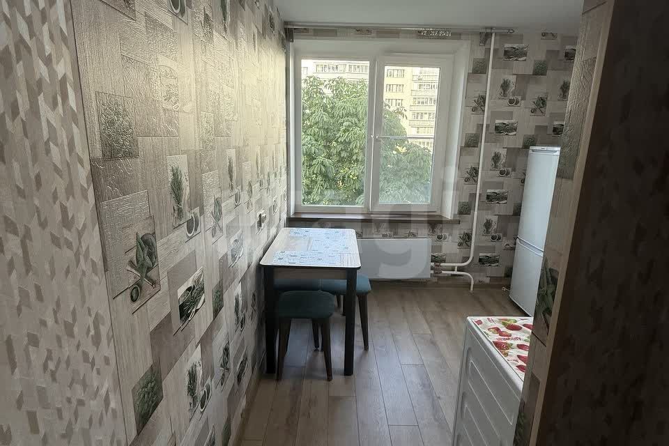 Сдаётся 1-комнатная квартира, 35 м²