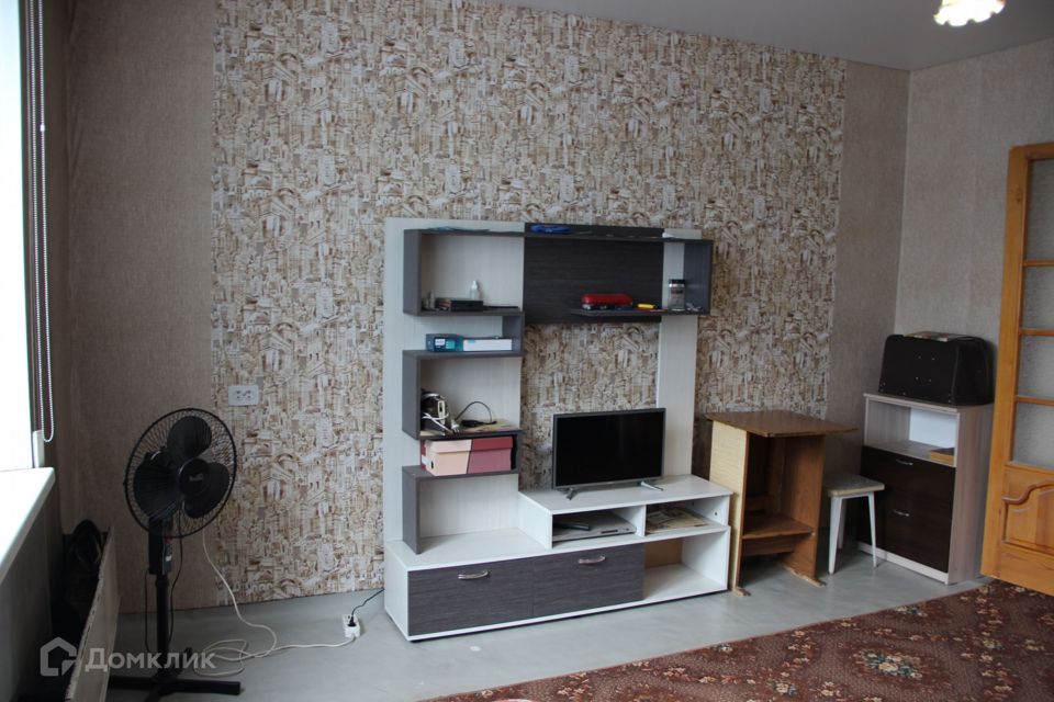 Продаётся 4-комнатная квартира, 76.8 м²