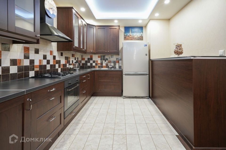 Сдаётся 3-комнатная квартира, 93 м²