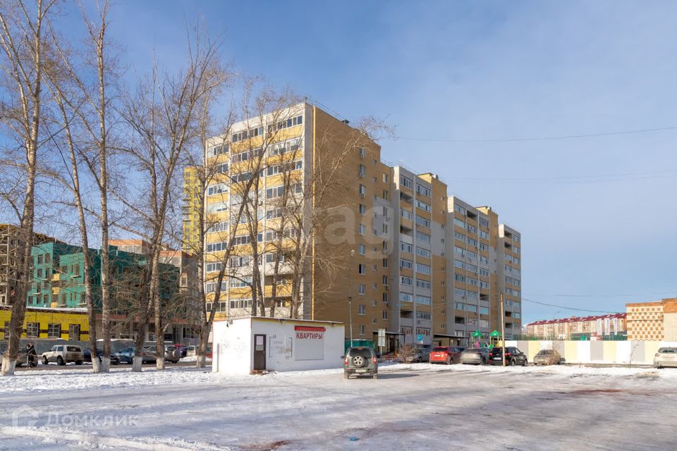 Продаётся 2-комнатная квартира, 100.8 м²