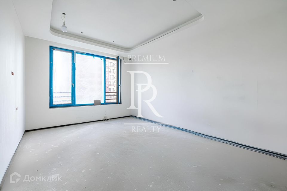 Продаётся 4-комнатная квартира, 285.35 м²