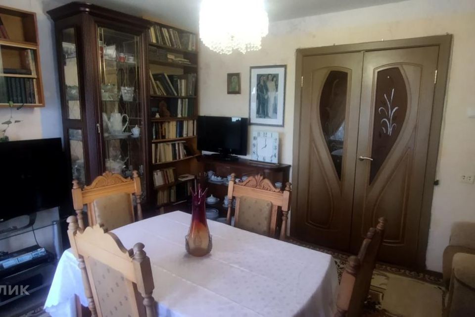 Продаётся 3-комнатная квартира, 58.5 м²
