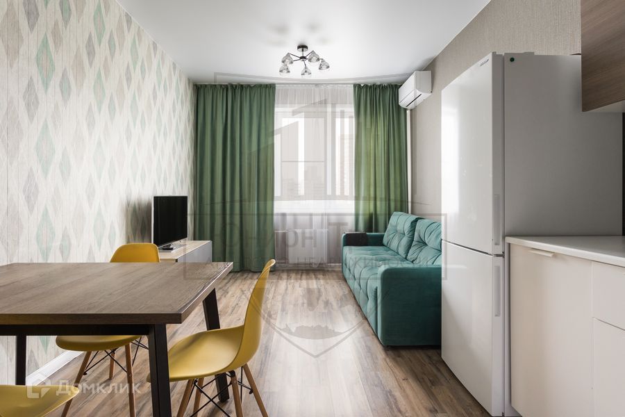 Продаётся 1-комнатная квартира, 43.3 м²