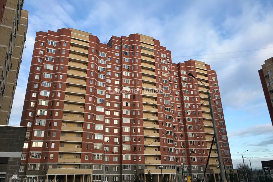 Продаётся 1-комнатная квартира, 41.6 м²