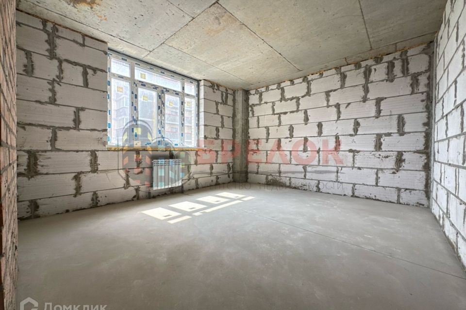 Продаётся 1-комнатная квартира, 37.8 м²