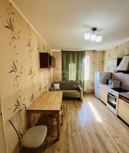 Продаётся 1-комнатная квартира, 41.5 м²