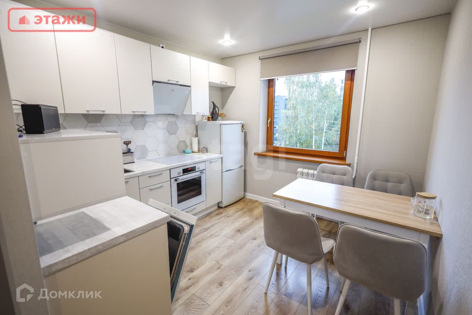 Сдаётся 2-комнатная квартира, 56.1 м²