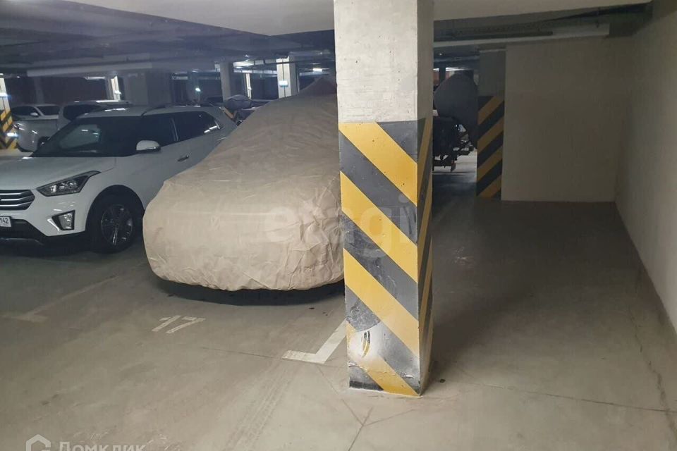 Продаётся машиноместо, 14 м²