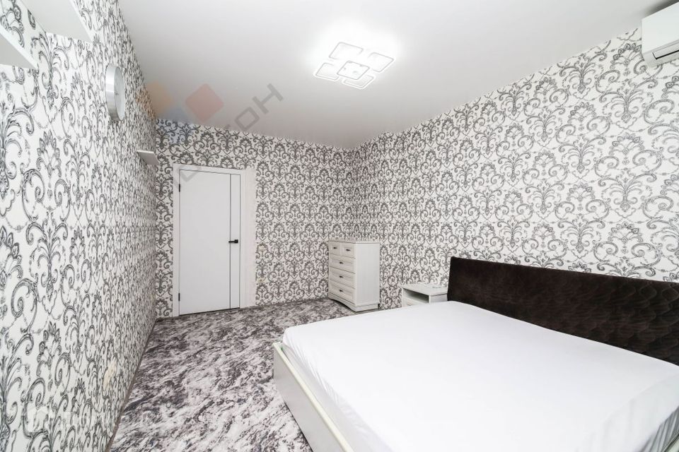 Продаётся 1-комнатная квартира, 37.8 м²