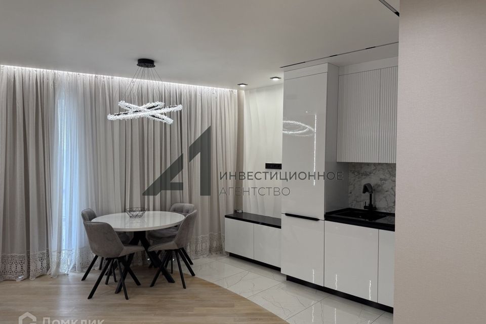 Сдаётся 2-комнатная квартира, 78.9 м²