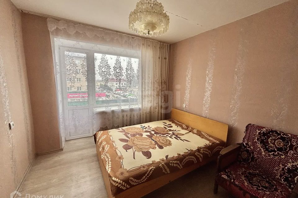 Продаётся 4-комнатная квартира, 60.7 м²