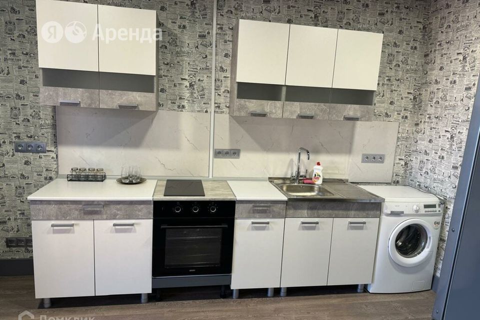 Сдаётся 2-комнатная квартира, 72 м²