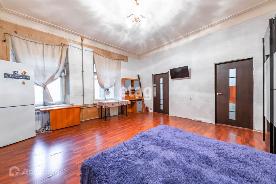 Продаётся 5-комнатная квартира, 102.9 м²