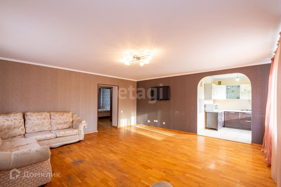 Продаётся 3-комнатная квартира, 95 м²