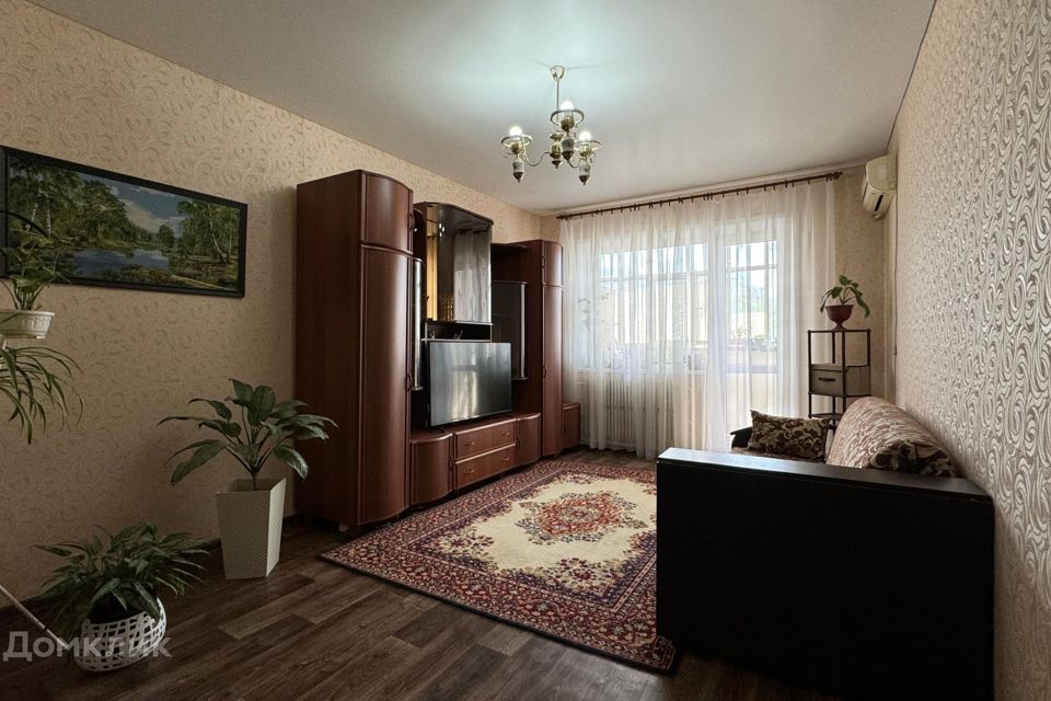 Продаётся 1-комнатная квартира, 46.9 м²