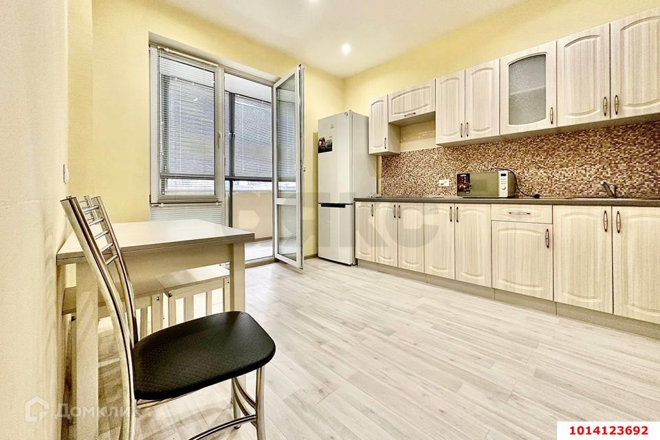 Продаётся 1-комнатная квартира, 39.3 м²