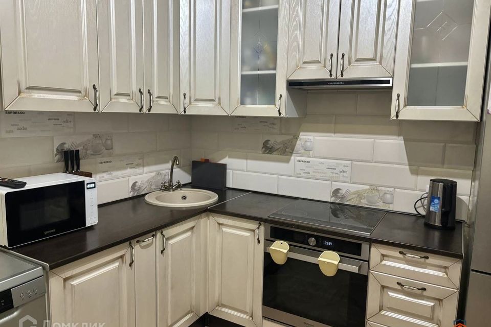 Продаётся 1-комнатная квартира, 37 м²
