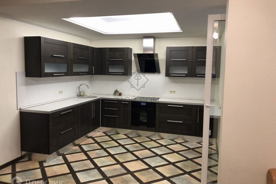 Сдаётся 3-комнатная квартира, 100 м²