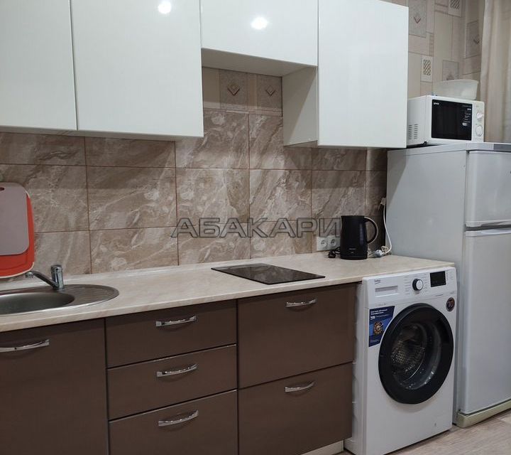 Сдаётся 1-комнатная квартира, 42 м²