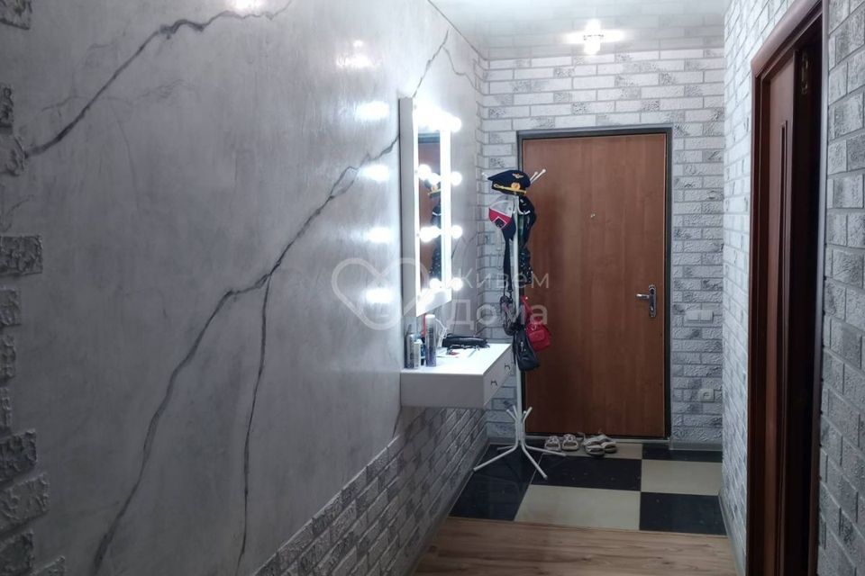 Продаётся 3-комнатная квартира, 64.4 м²
