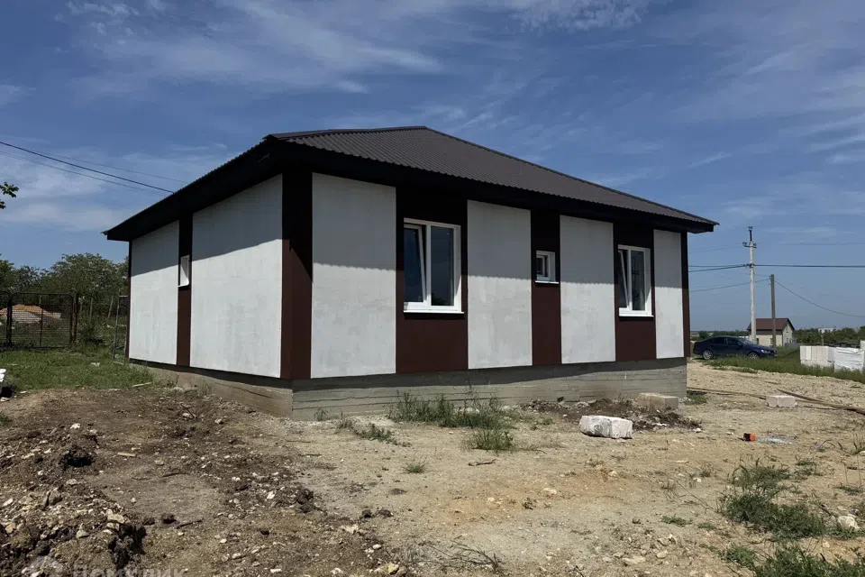 Продаётся 1-этажный дом, 100 м²