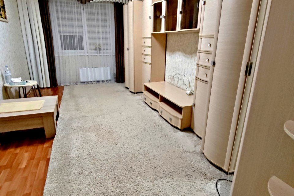 Продаётся комната в 3-комн. квартире, 18 м²