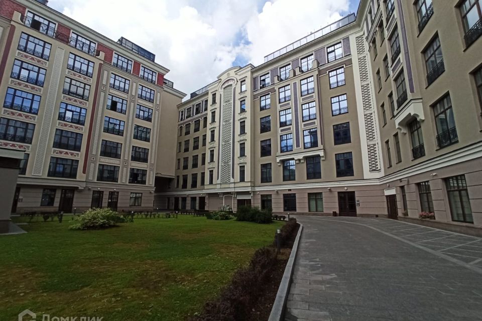 Продаётся 2-комнатная квартира, 71.4 м²