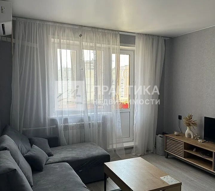 Сдаётся 2-комнатная квартира, 52 м²