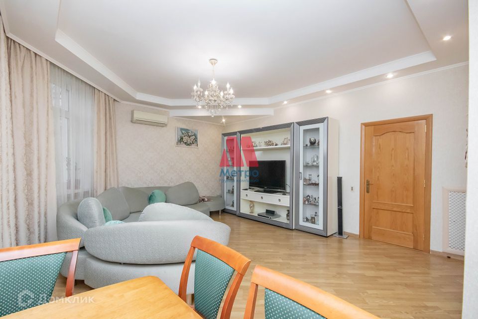 Продаётся 3-комнатная квартира, 90.3 м²