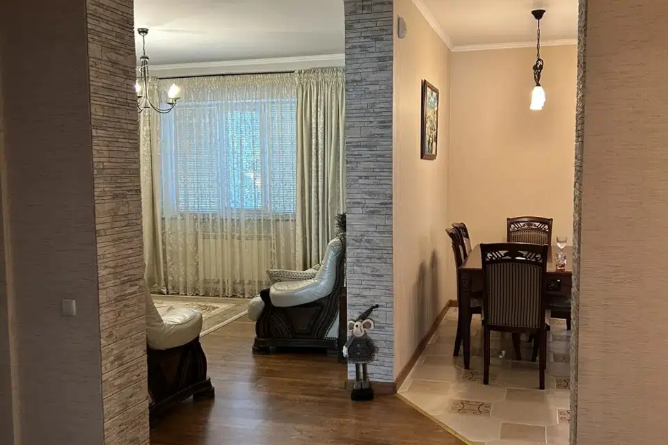 Продаётся 2-этажный дом, 209.3 м²