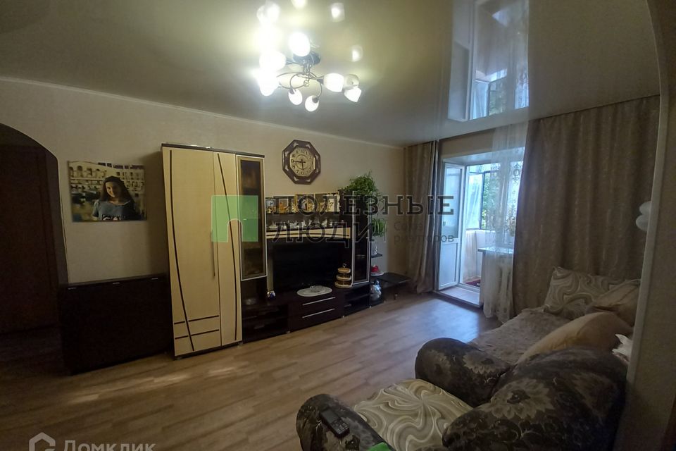 Продаётся 3-комнатная квартира, 55.5 м²