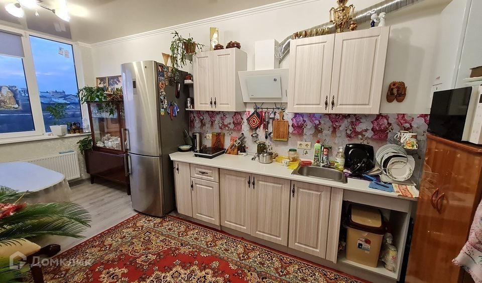 Продаётся 2-комнатная квартира, 65 м²