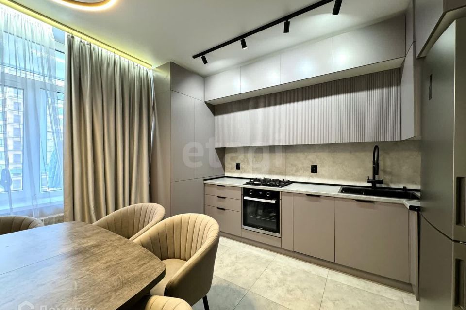 Продаётся 2-комнатная квартира, 56 м²