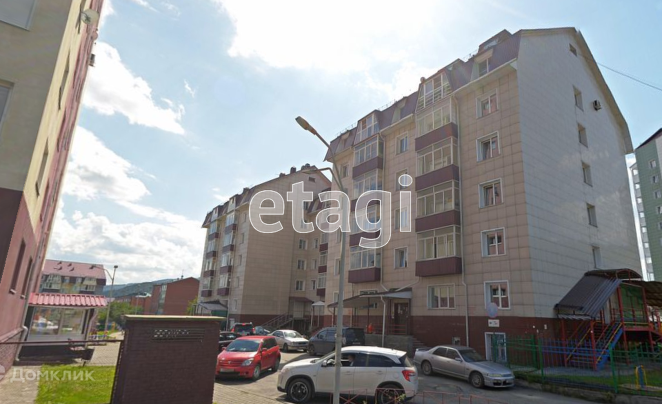 Продаётся 2-комнатная квартира, 77 м²