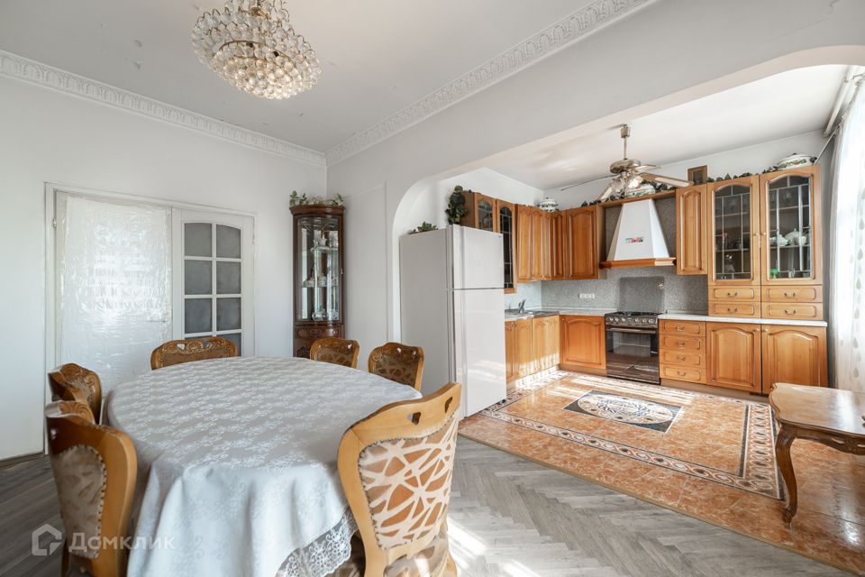 Продаётся 4-комнатная квартира, 96.2 м²