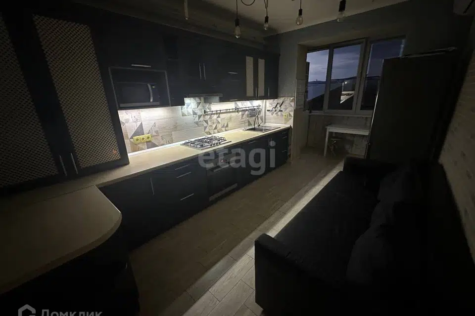 Продаётся 2-комнатная квартира, 63.6 м²