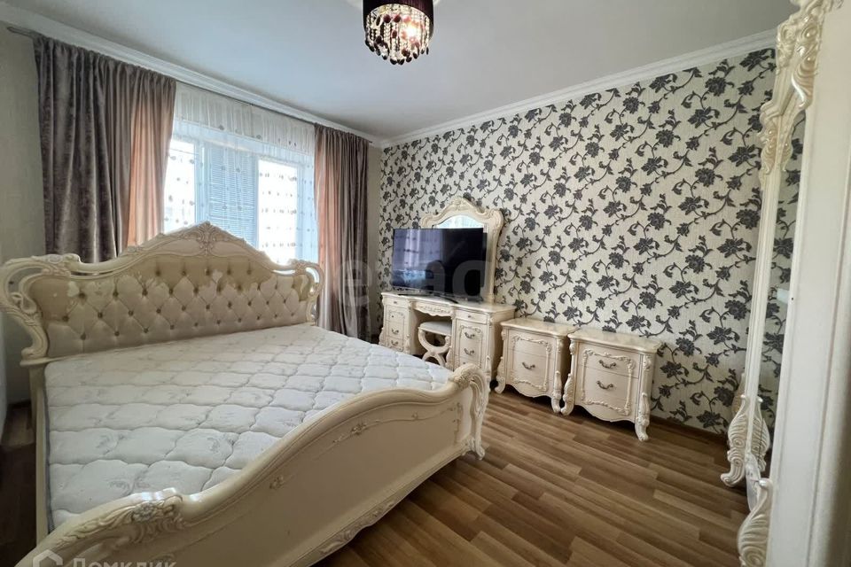 Сдаётся 2-комнатная квартира, 70 м²