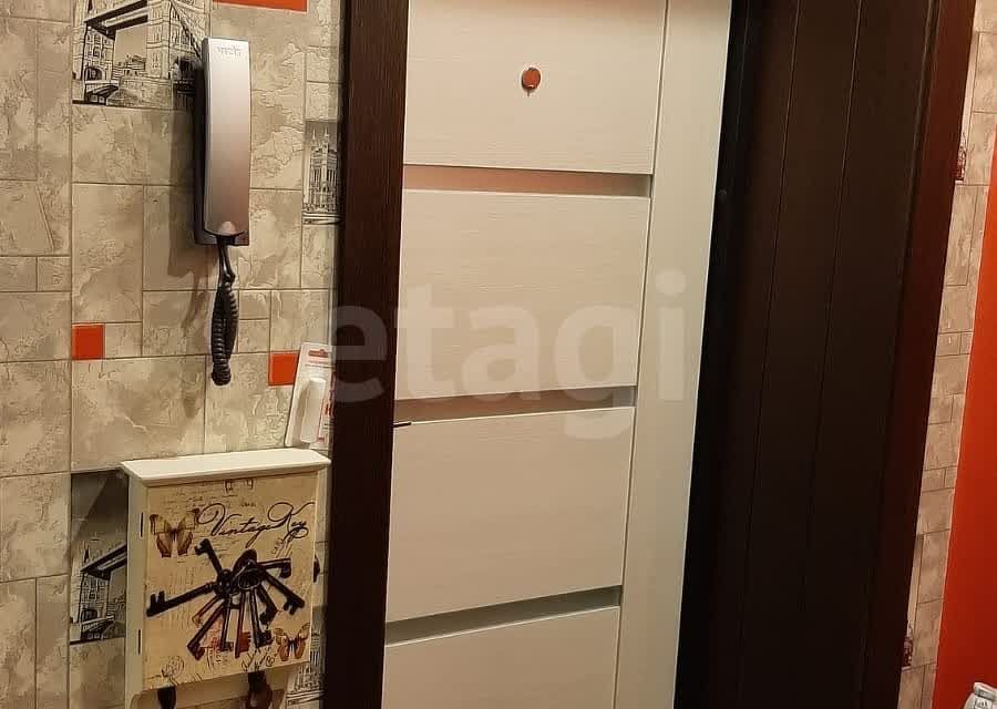 Продаётся 4-комнатная квартира, 96.6 м²