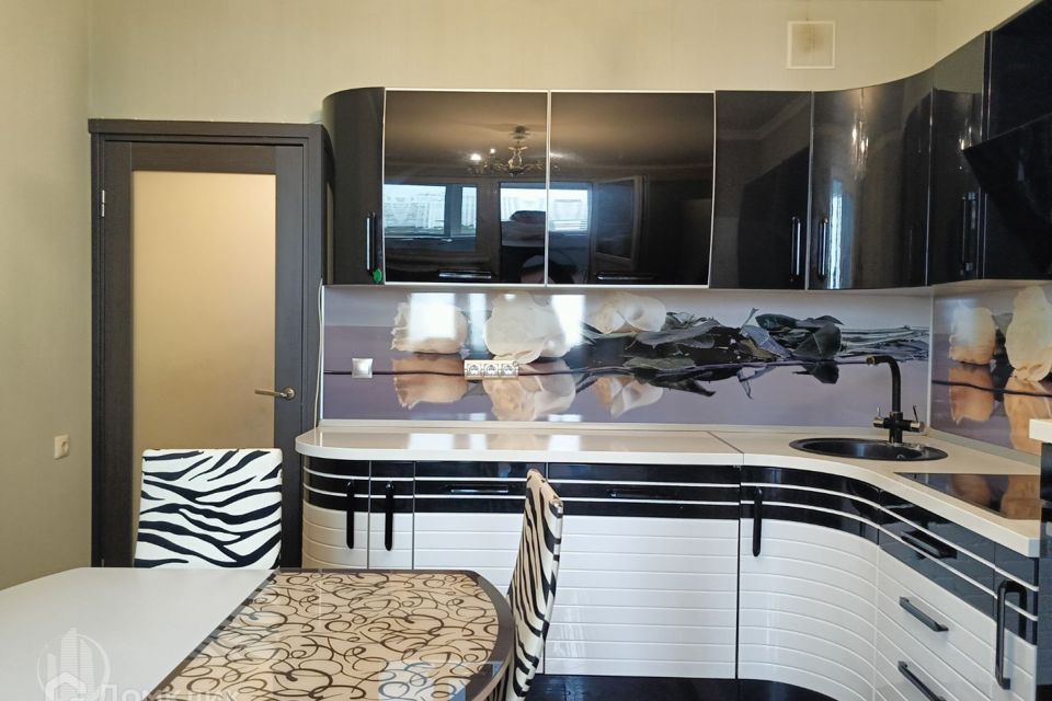 Сдаётся 1-комнатная квартира, 45 м²