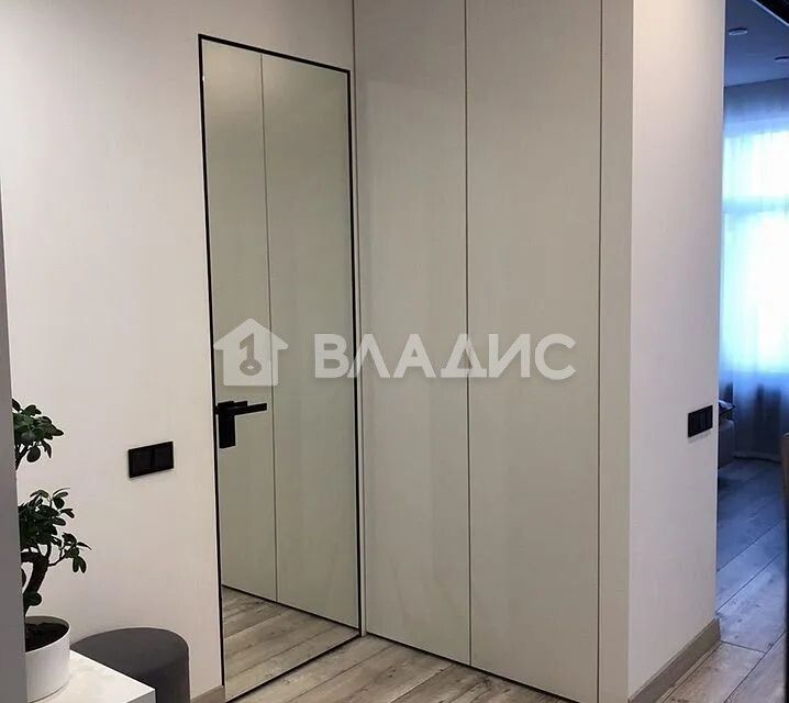 Продаётся 1-комнатная квартира, 42.8 м²