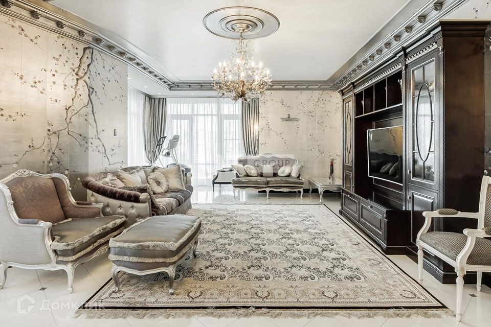 Продаётся 5-комнатная квартира, 227.2 м²