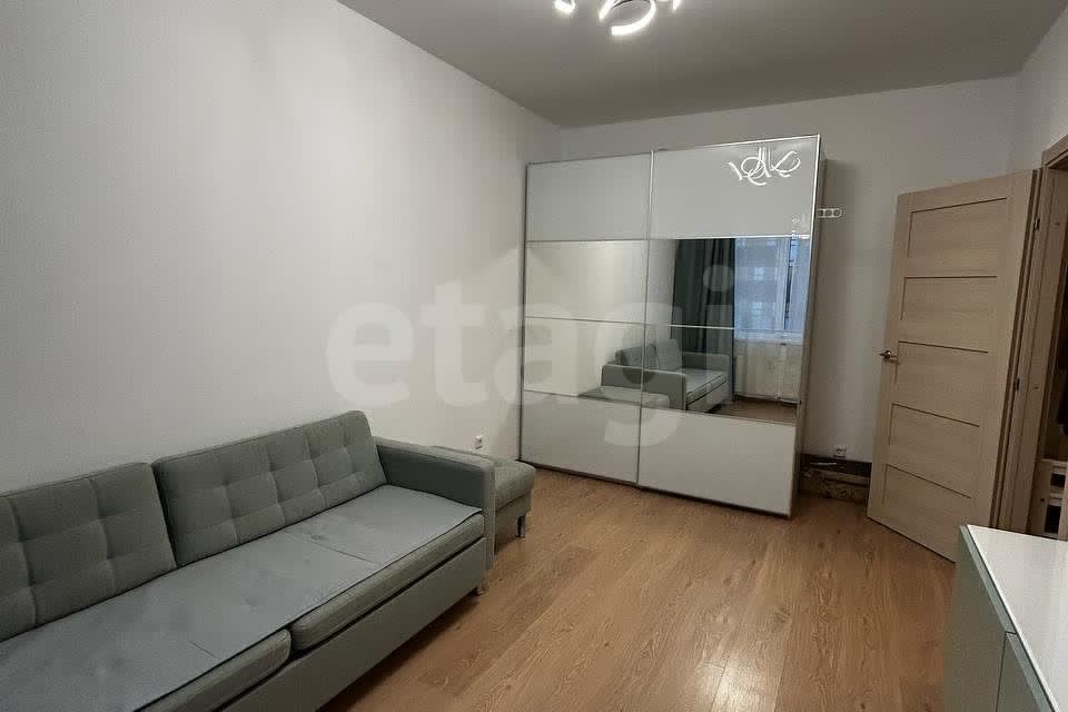 Продаётся 1-комнатная квартира, 35.2 м²