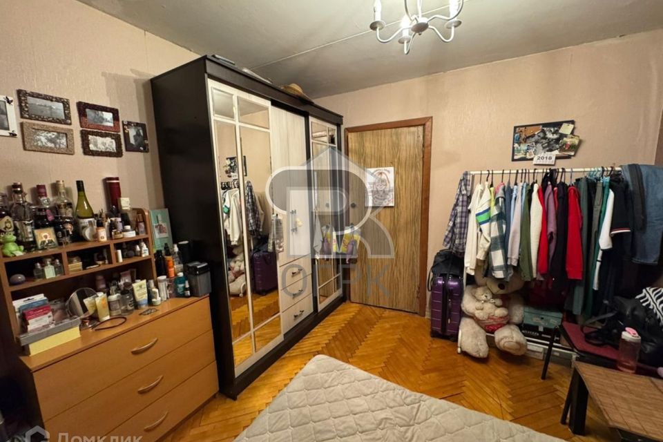 Продаётся 3-комнатная квартира, 54.6 м²