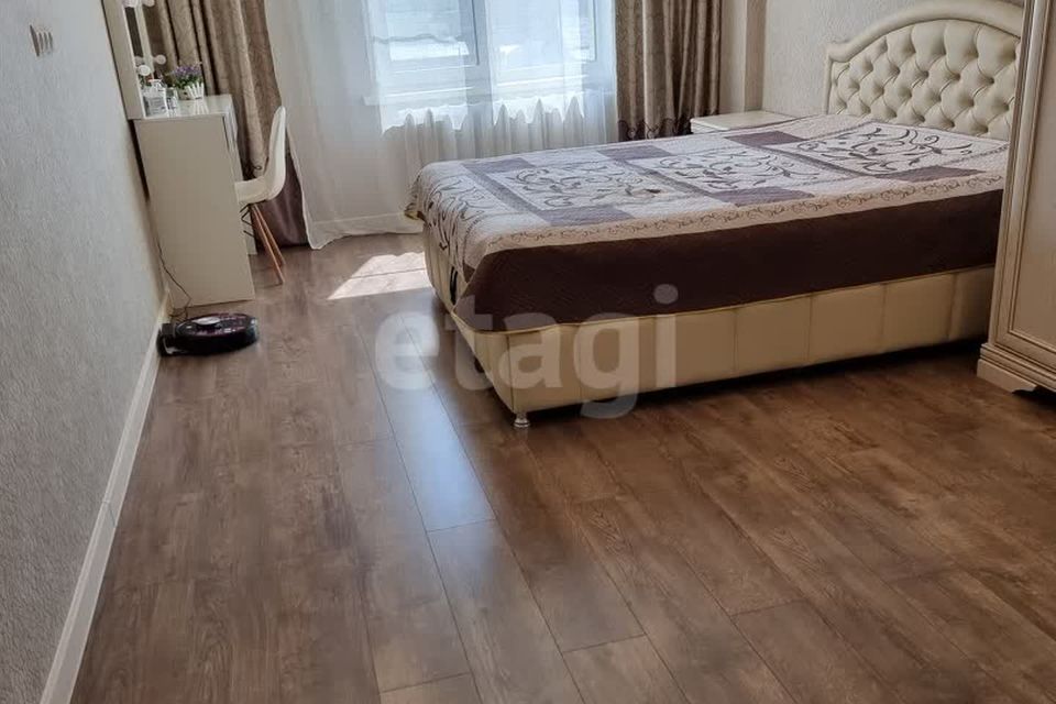 Продаётся 2-комнатная квартира, 67.7 м²