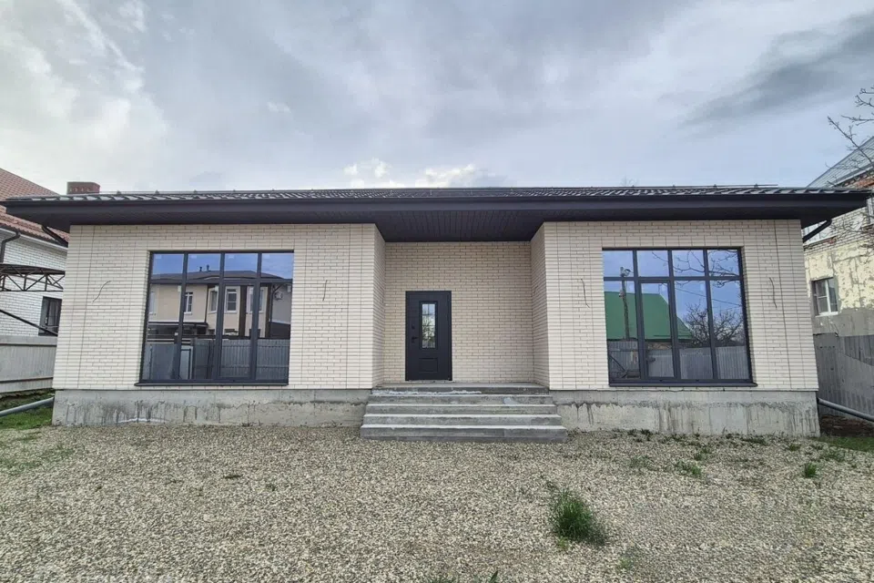 Продаётся 1-этажный дом, 235 м²