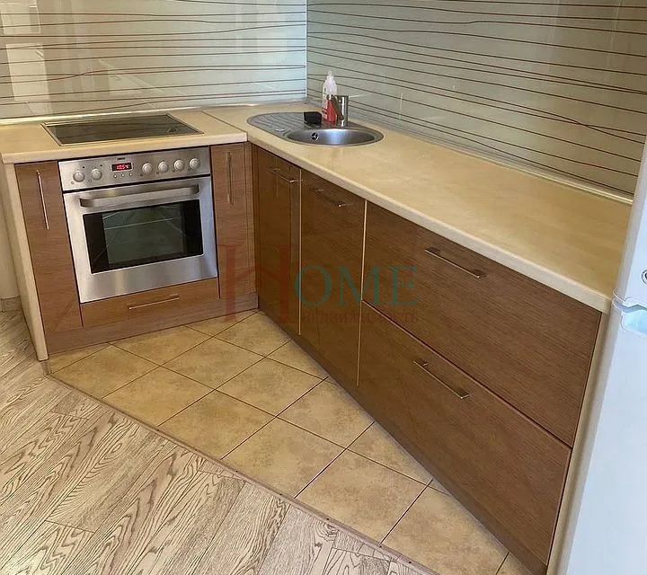 Сдаётся 1-комнатная квартира, 42 м²