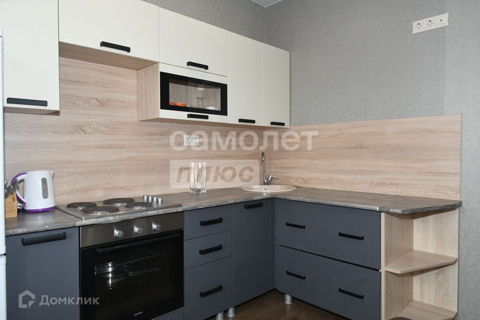 Продаётся 1-комнатная квартира, 42.4 м²